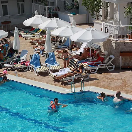 Merve Sun & 4*