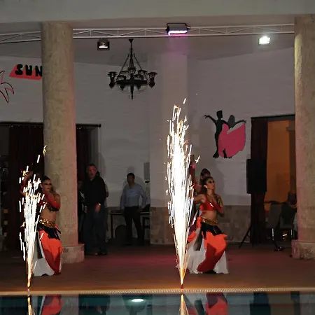 Hotell Merve Sun & 4*